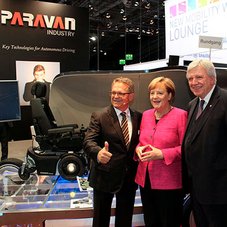 Besuch von Ex-Kanzlerin Angela Merkel auf der IAA