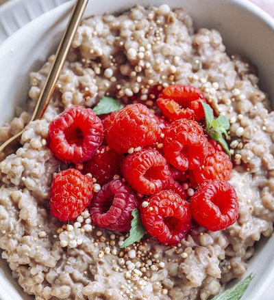 Porridge mit Beeren Porridge mit Beeren